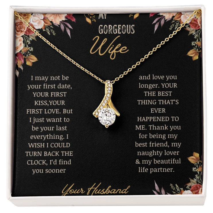 alluring beauty necklace to wife greeting card in two tone box with yellow gold pendant
