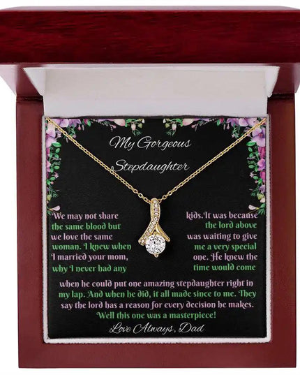 yellow gold alluring beauty necklace in mahogany box