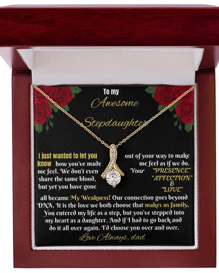 yellow gold alluring beauty necklace in mahogany box