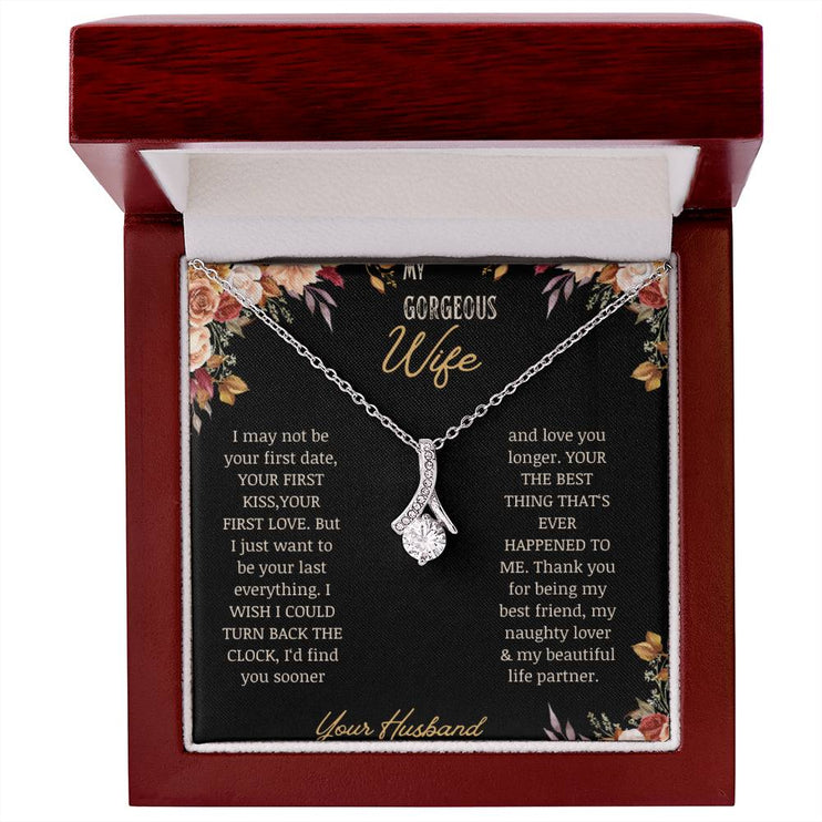 alluring beauty necklace to wife greeting card in mahogany box with white gold pendant