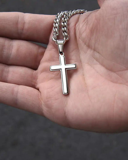 Cuban Chain Necklace in model's hand.
