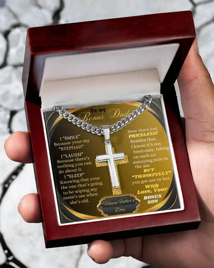Cuban Chain Necklace in mahogany box in a model's hand