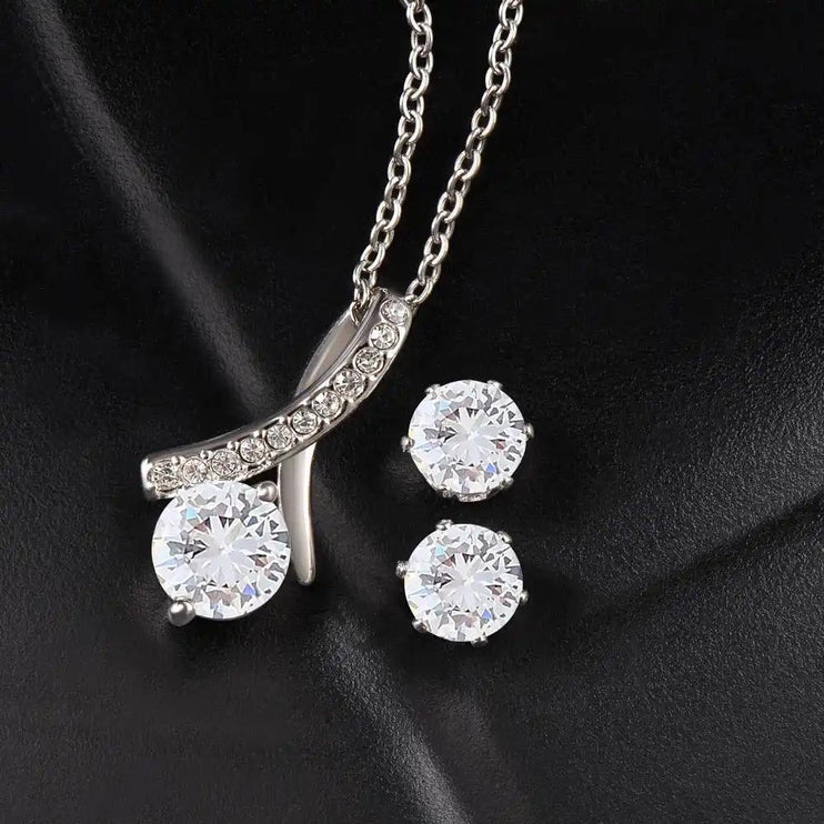 Alluring Beauty Necklace and Earring Set