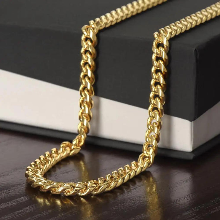 cuban chain necklace in standard box with gold variant