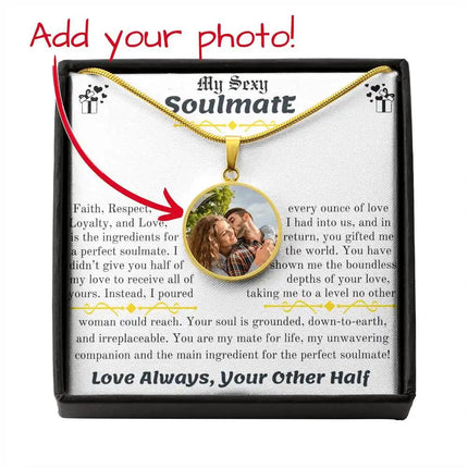 a yellow gold photo circle pendant necklace in a two-tone box showing the photo feature